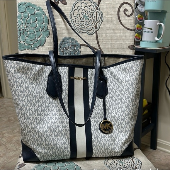 Michael Kors Handbags - Michael Kors Navy and White Tote Bag
